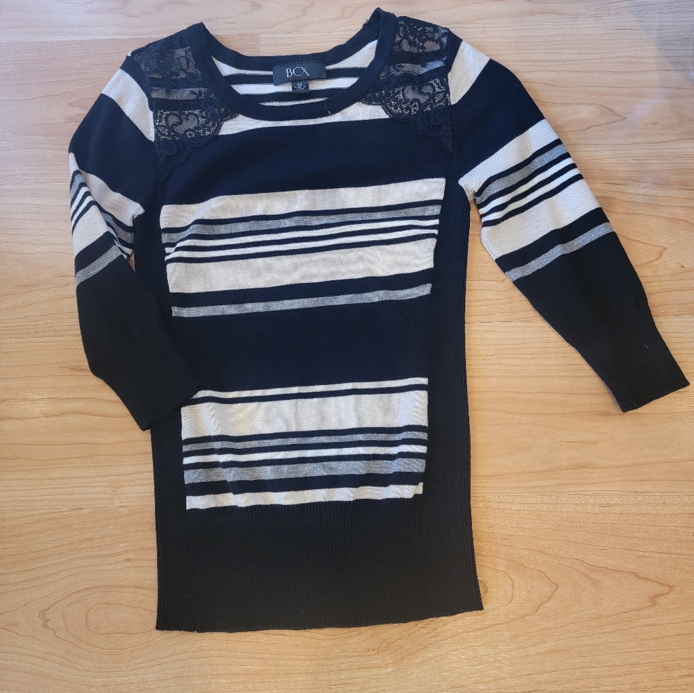 EUC Black BCX sweater size XS